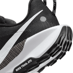 Women’s React Pegasus Trail 5 (001 - Black/White-Anthracite-Wolf Grey)