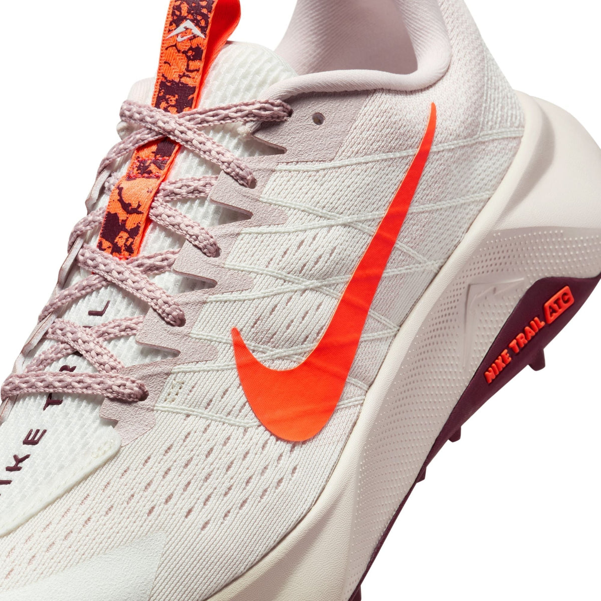 Women’s Wildhorse 10 (102 - Sail/Hyper Crimson-Silt Red)